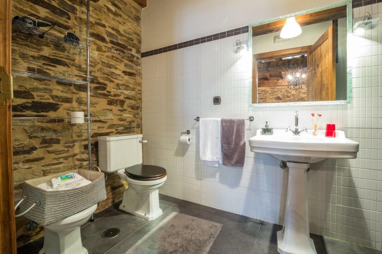 Casa Do Morcego Guest House บัลโดวีโญ ห้อง รูปภาพ